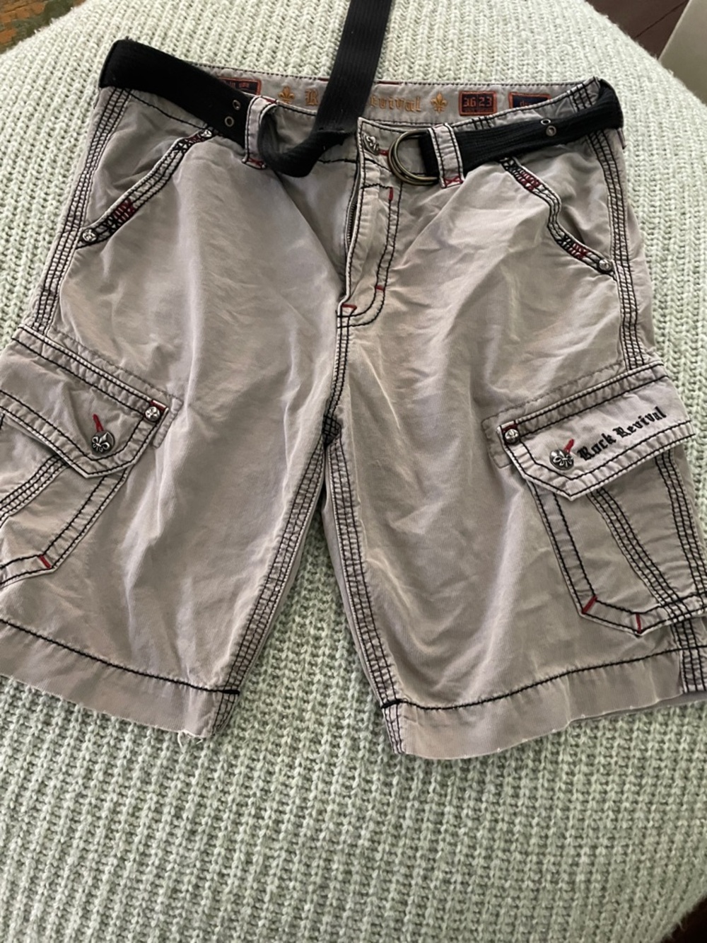 Rock Revival Men’s Gray Cargo Shorts with Black Belt